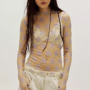 NWT Lady Lux Layering Top Size Medium Sugared Violet Sold Out!!!